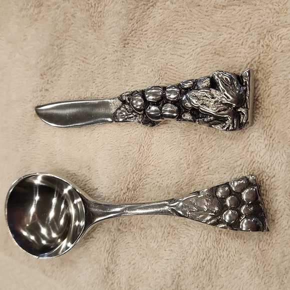 Mexican pewter serving dish - Picture 2 of 5